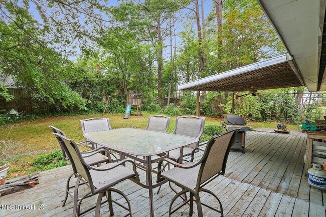 Building Photo - 1315 Kimwood Dr