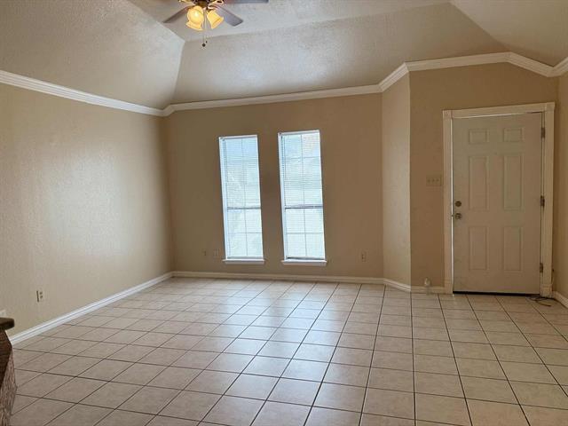 Building Photo - 405 Amber Ln