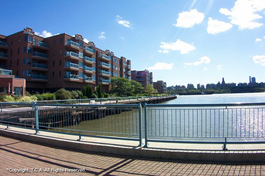 Building Photo - 417 Ellery Ct