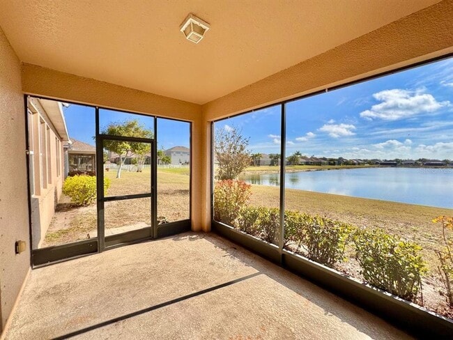 Building Photo - 610 15th Ave NW