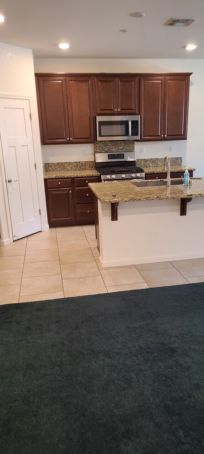 Building Photo - 12579 Bellmead Way