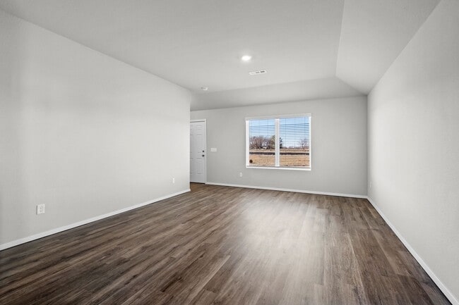 Building Photo - Home Sweet Home