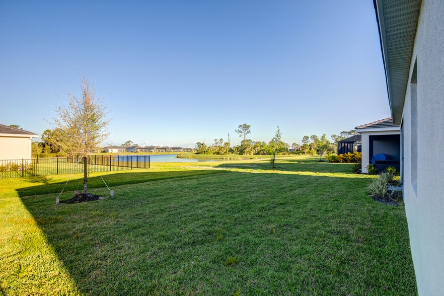 Primary Photo - 19065 Cabernet Ct