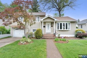 Building Photo - 38-55 van Riper Place Unit 1X