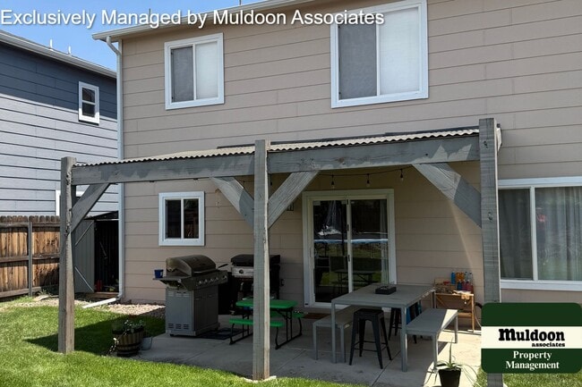 Building Photo - Coming Soon! Great 2 story 4 bed 2.5 bath ...