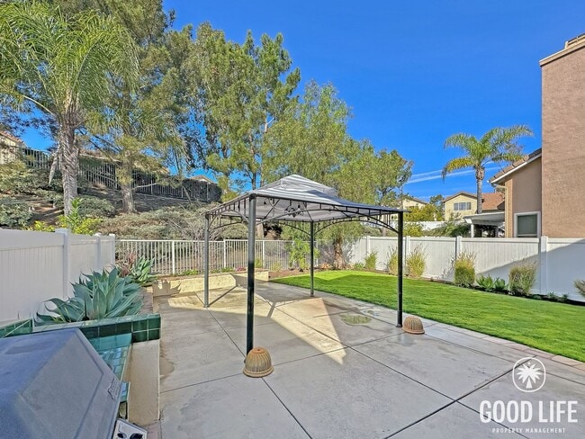 Building Photo - Foothill Ranch 3BR | Private Backyard, 2-Car Garage & Community Pool + Jacuzzi