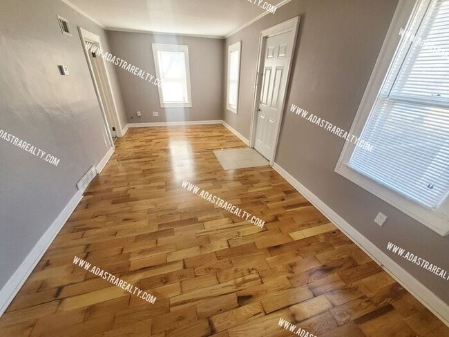Building Photo - Charming 2 Bedroom Bungalow in WALDO-Avail...
