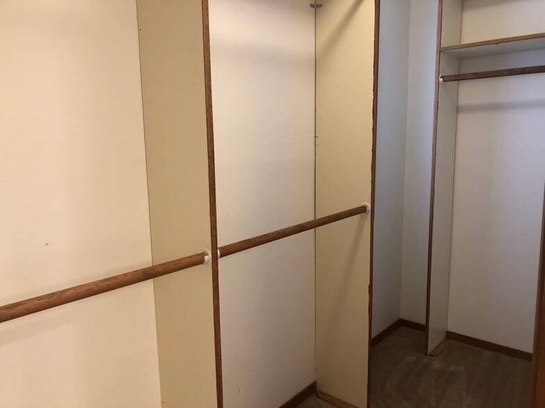 Building Photo - 715 SW Staley Dr