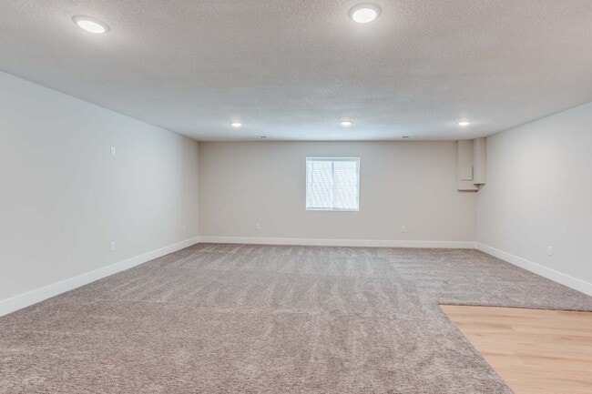 Building Photo - 3554 N Tyler Ct