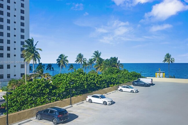 Building Photo - 2501 S Ocean Dr