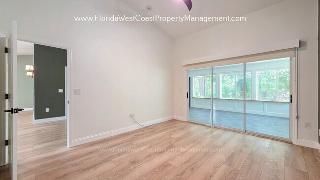 Building Photo - IMPRESSIVE 3 BEDROOM/2 BATH SARASOTA HOME! SUPER LOCATION! PET FRIENDLY!