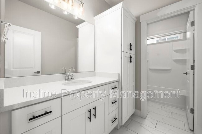 Building Photo - 1248 W Brinkerhoff Dr