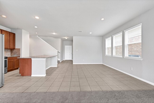 Building Photo - 24931 Pavarotti Pl