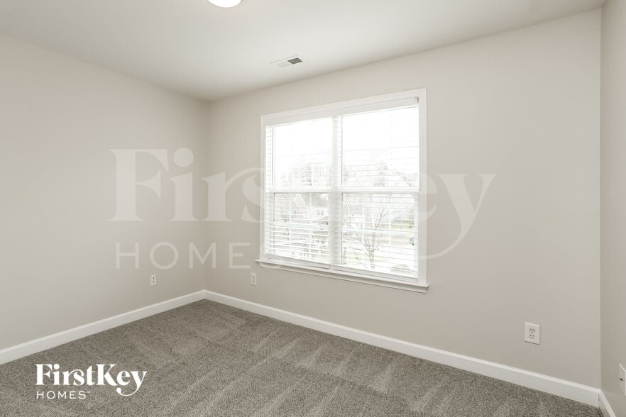 Building Photo - 5605 Catskill Ct
