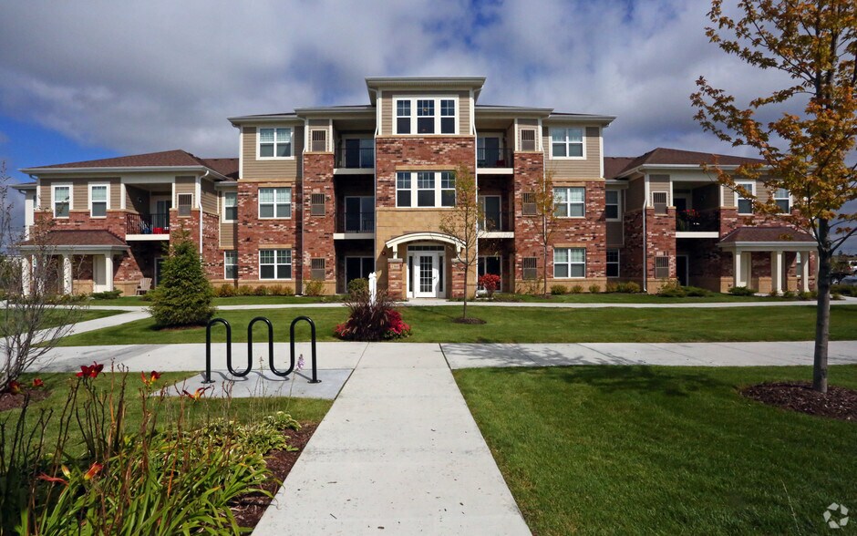 Algonquin Square Apartment Homes Algonquin, IL Apartment Finder