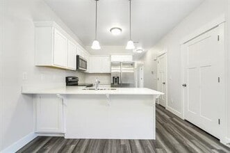 Building Photo - 434 N 360 W
