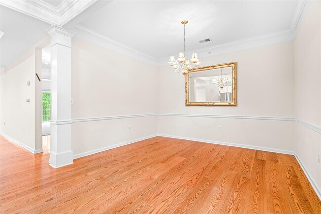 Building Photo - 24 N De Baun Ave