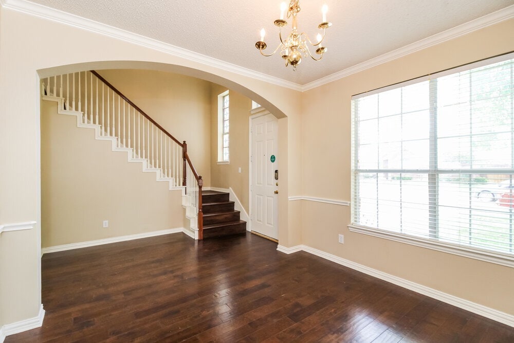 Building Photo - 1619 Marble Falls Dr