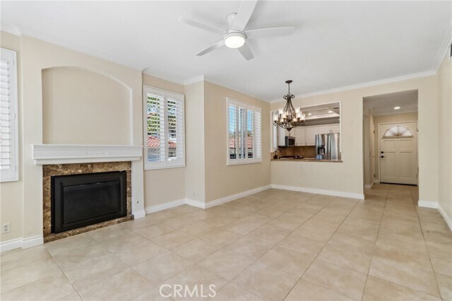 Building Photo - 10 Pantano