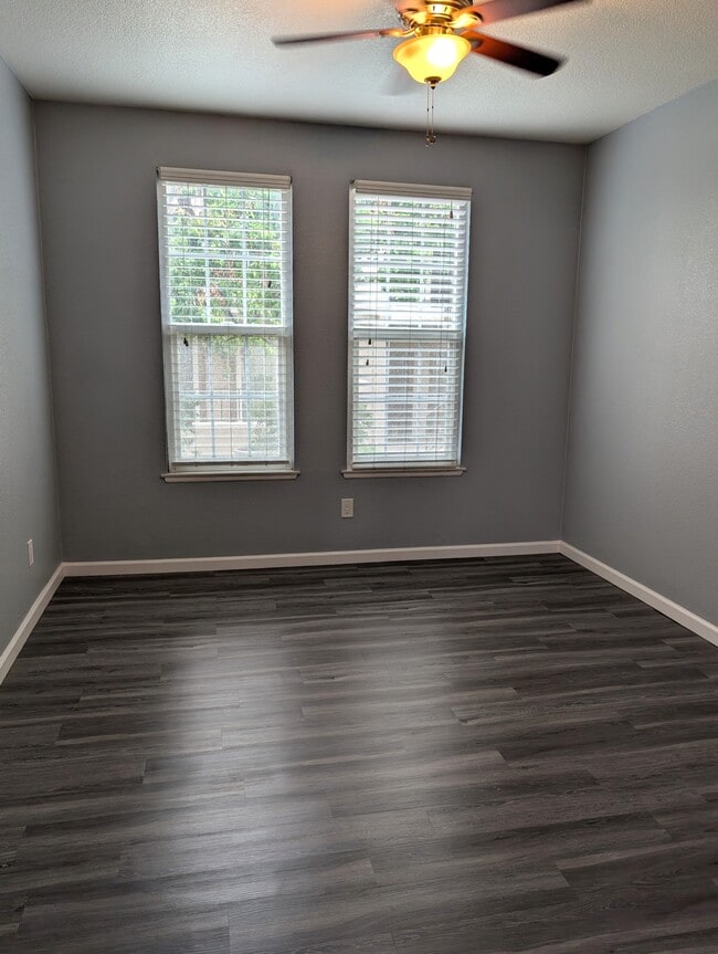 Building Photo - 24145 Del Monte Dr.