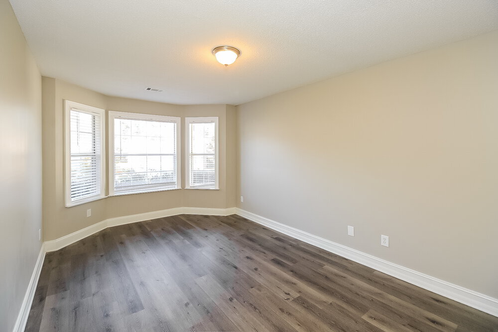 Building Photo - 93 Gleneagles Way