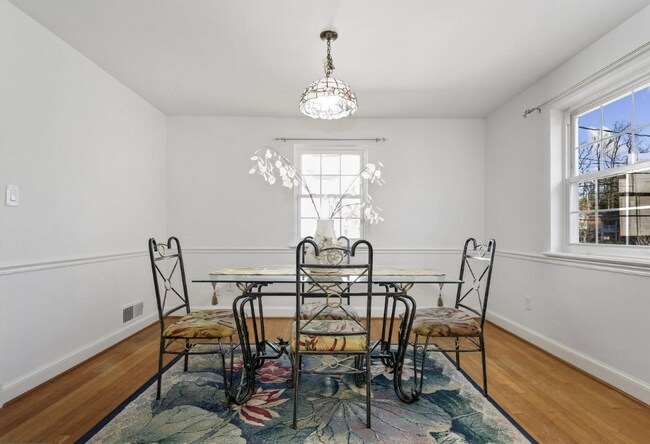 Building Photo - 5612 Massachusetts Ave