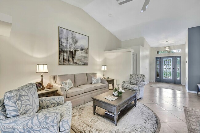 Building Photo - 2368 Fairskies Dr