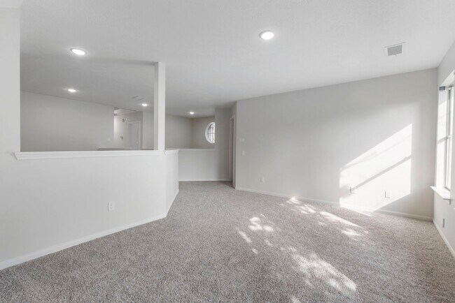 Building Photo - 1815 Moston Dr