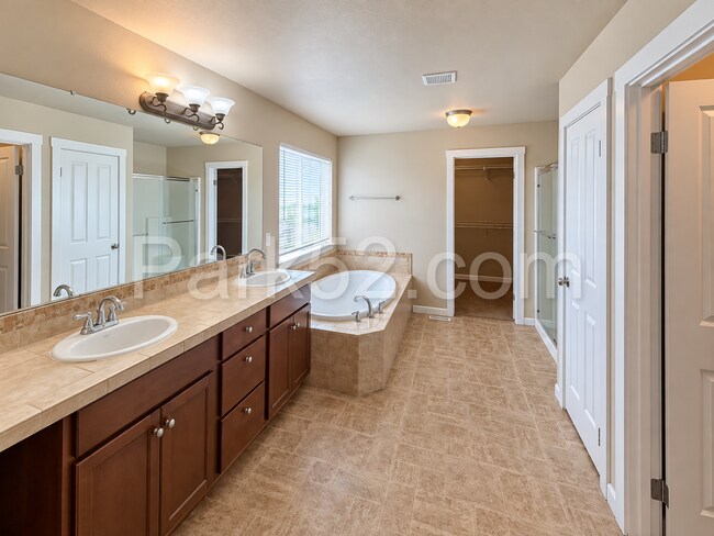 Building Photo - 18608 111th Ave Ct E