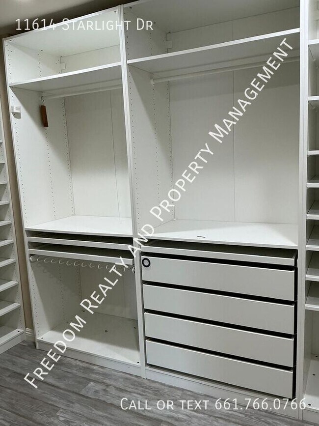 Building Photo - 11614 Starlight Dr