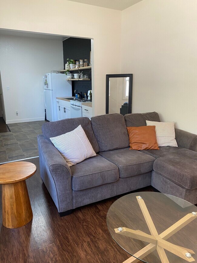 Building Photo - Whittier Apartments