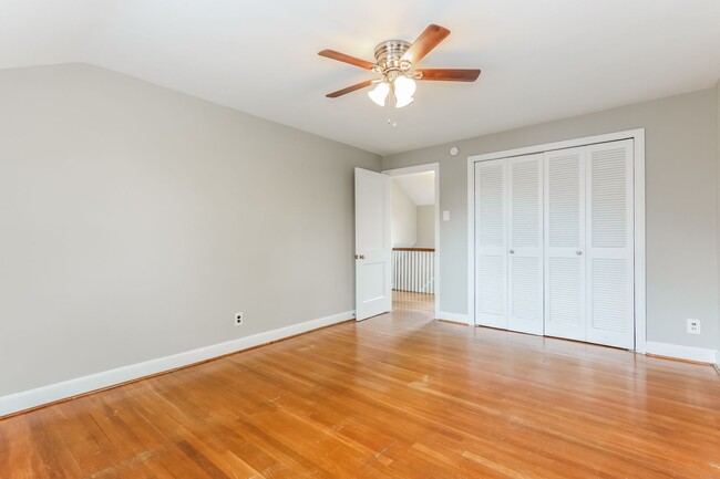 Building Photo - Charming 3-Bedroom Colonial in Glenside