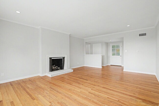 Building Photo - Rolling Hills Ranch House — Updated 3BR Home on a Massive Lot