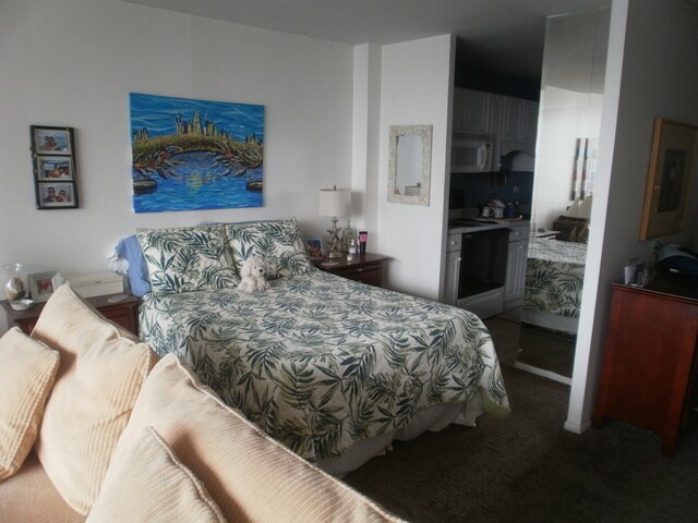 Building Photo - 5100 N Marine Dr