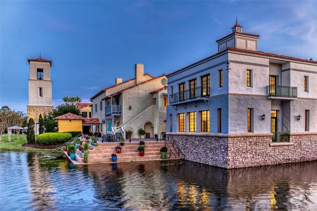 Building Photo - 829 Grand Canal Dr