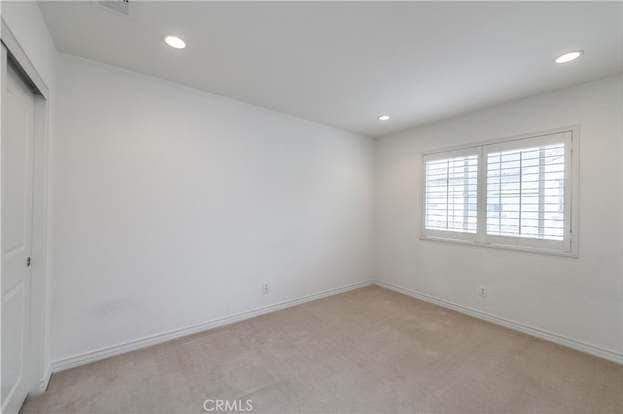 Building Photo - 31 Quartet-