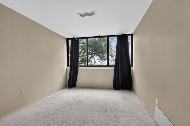 Building Photo - 12 S Van Dorn St