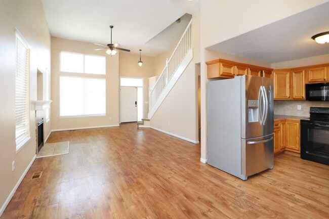 Building Photo - Beautifully Redone 2 Story Home!