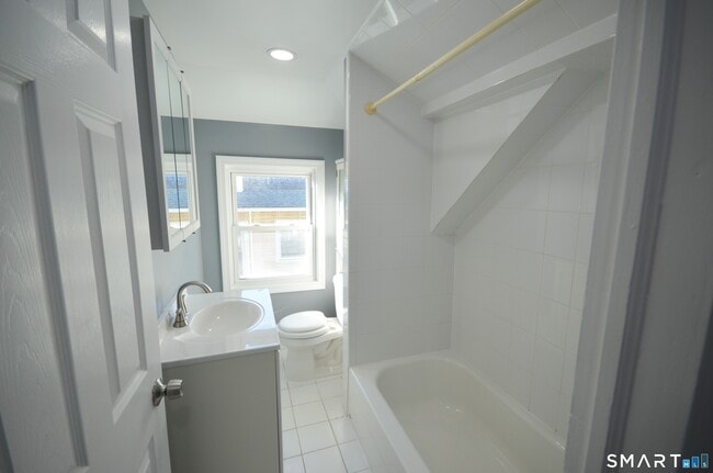 Building Photo - 70 Westfield Ave