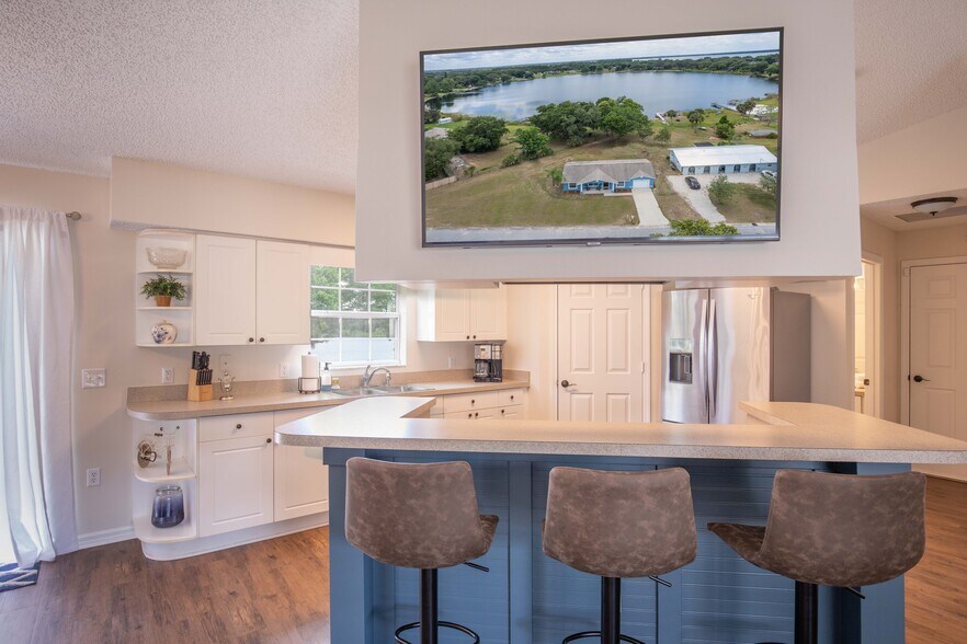 Building Photo - 1216 Doris Ave