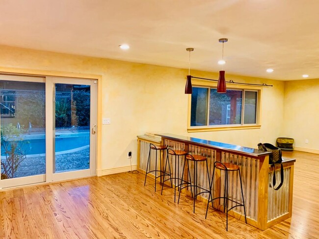 Open concept living and family room - 19536 Eric Dr