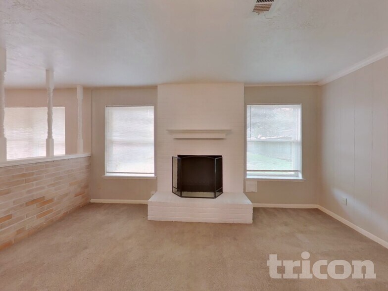 Building Photo - 12027 Arrowhead Glen Dr