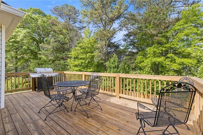 Building Photo - 4811 Nevilly Way