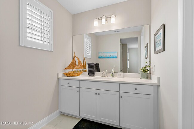 Building Photo - 547 Marquesa Cir