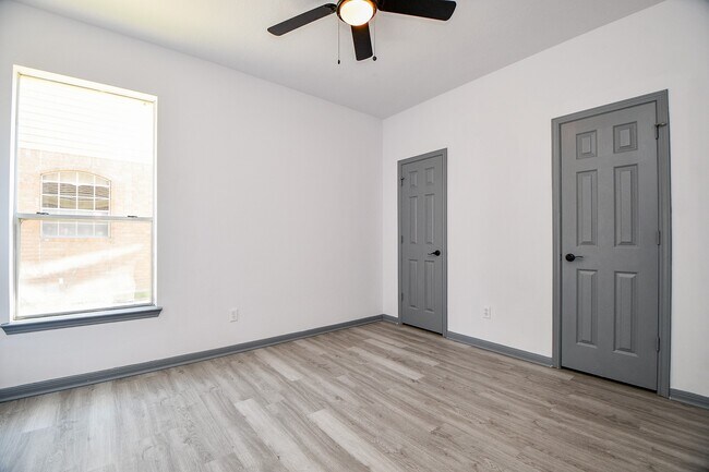 Building Photo - 20011 Polly Creek Way