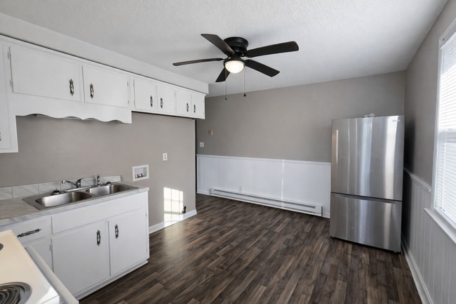 Building Photo - 108 Tandy Dr