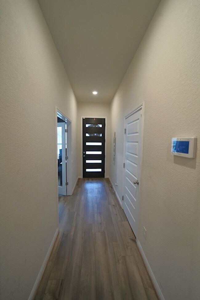 Building Photo - Gorgeous First-Time Rental in Saint Hedwig (SCUCISD) Rental Commission: $500
