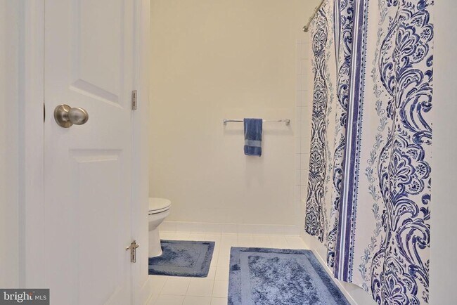 Building Photo - 7863 River Rock Way