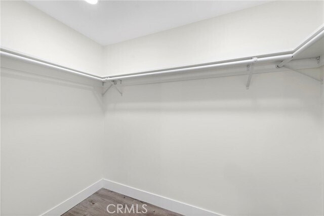 Building Photo - 411 Goldenrod Ave