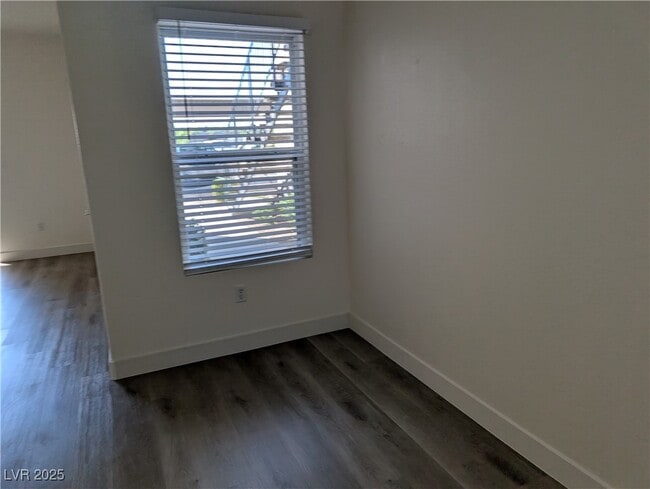 Building Photo - 7255 W Sunset Rd